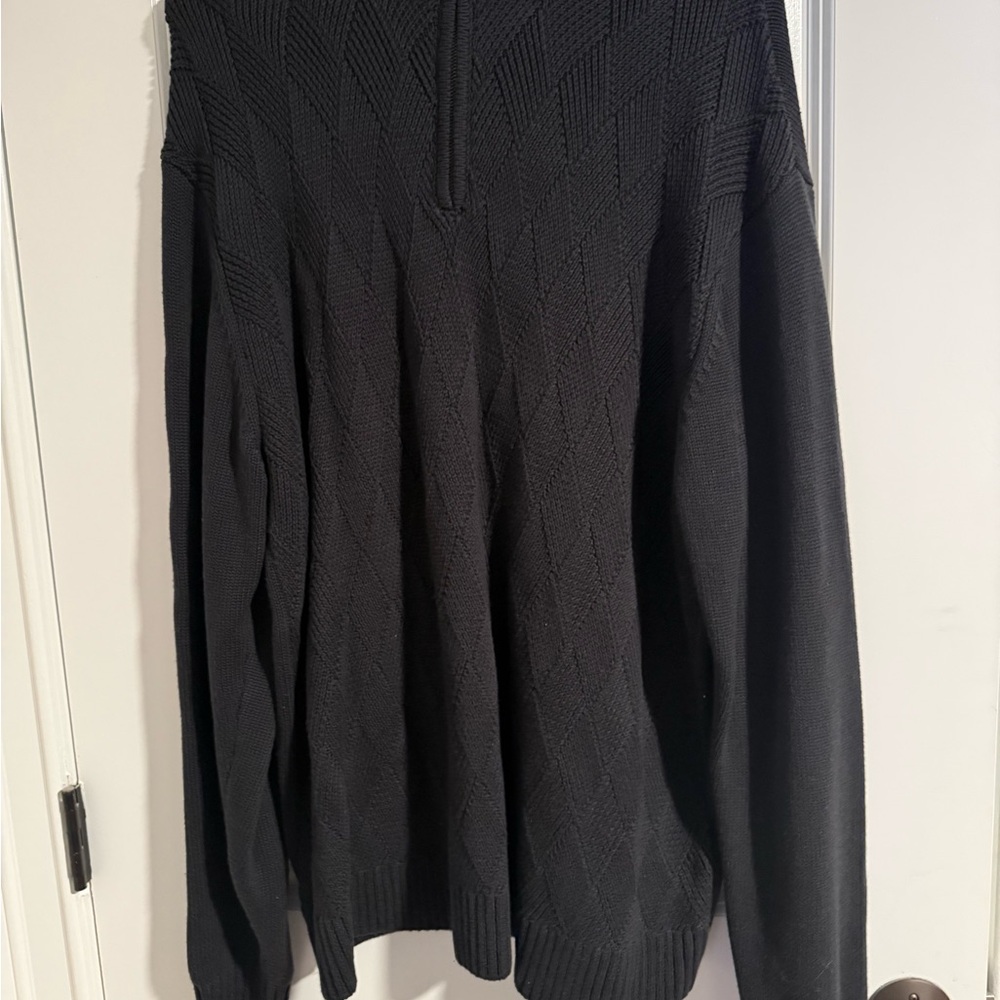 Liverpool Men's Black Zip-Neck Sweater
